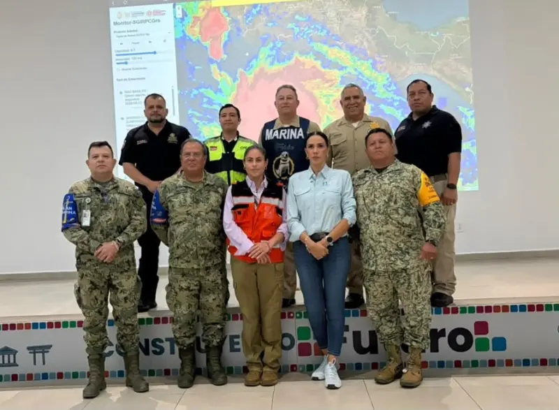 Refuerzan medidas de prevención en Zihuatanejo ante huracán Polo