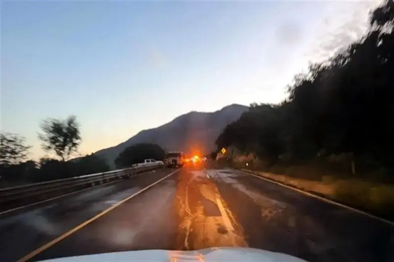Reportan derrame carretero de ácido sulfúrico en Cananea