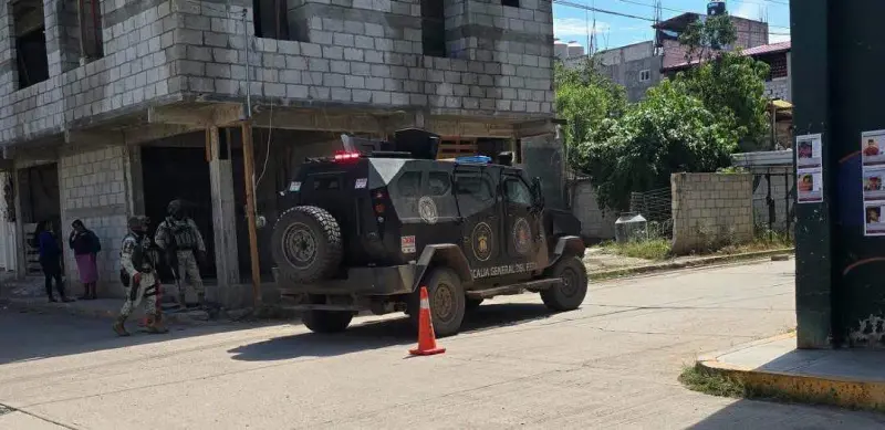 Tlapa, bajo fuerte operación federal; revisan a policías