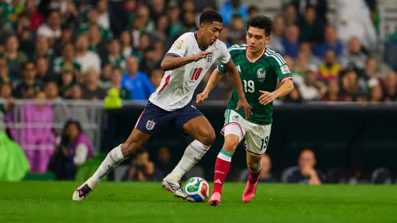 Gilberto Mora es el heredero del dorsal 10 en el comienzo de la era de Rafael Márquez con el Tri