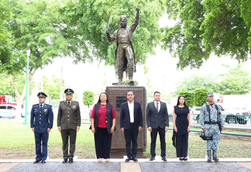 Conmemoran 261 Aniversario del natalicio de José María Morelos y Pavón