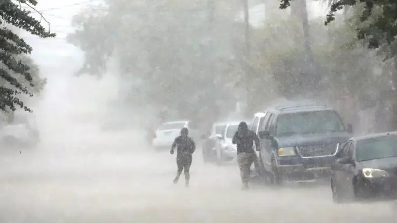 Se aproximan Frente Frío y gran Masa de Aire Frío a México; azotarán con heladas de 0 grados, lluvia, granizadas y fuertes ráfagas de viento de hasta 80 km/h