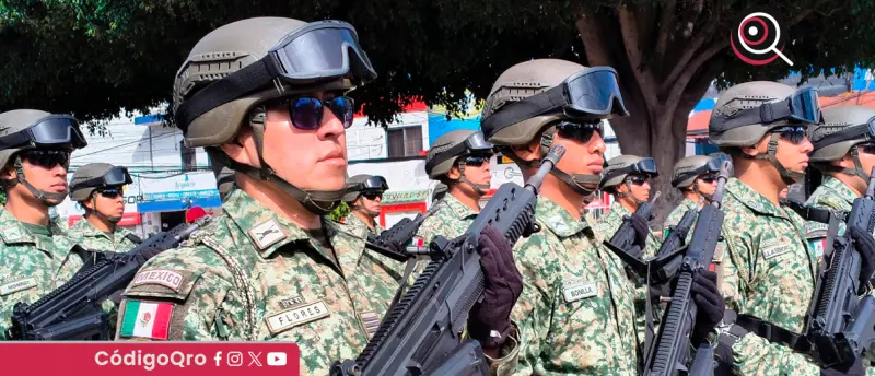 Más de 9 mil personas asisten a desfile por 216 aniversario de la independencia