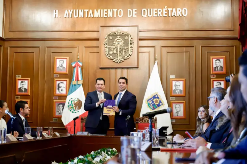 Que Querétaro siga siendo Querétaro: Felifer Macías, al entregar segundo informe de gobierno 