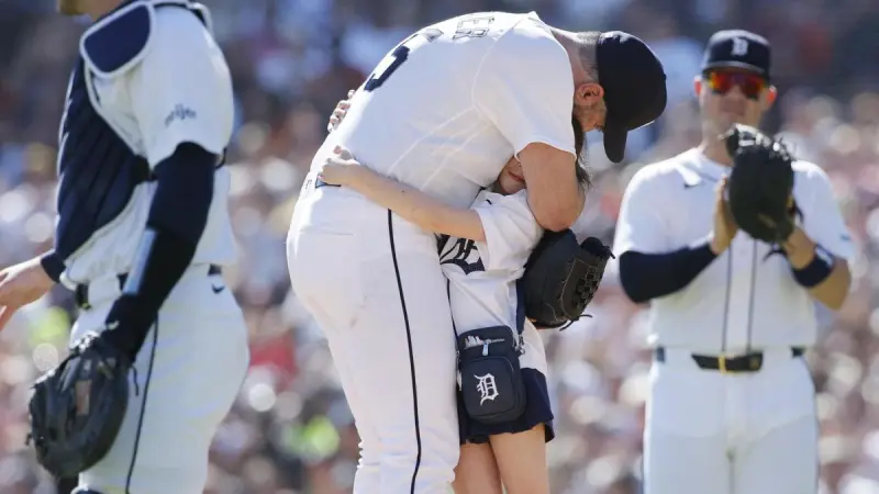 Justin Verlander se despide de las Grandes Ligas con una emotiva aparición de su hija Genevieve en el montículo
