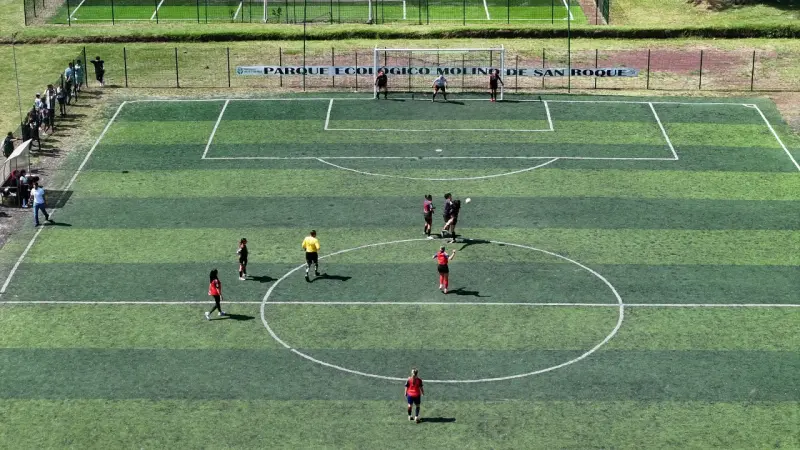 Con apoyo al deporte se construye una mejor sociedad: Daniela Griego