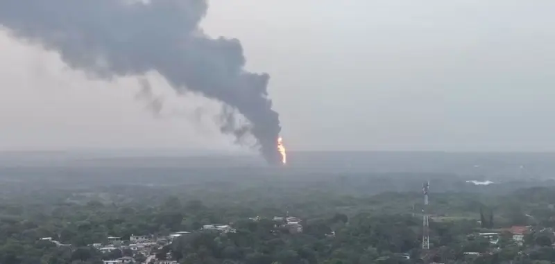 Explosión en Jáltipan deja tres muertos y moviliza cuerpos de emergencia