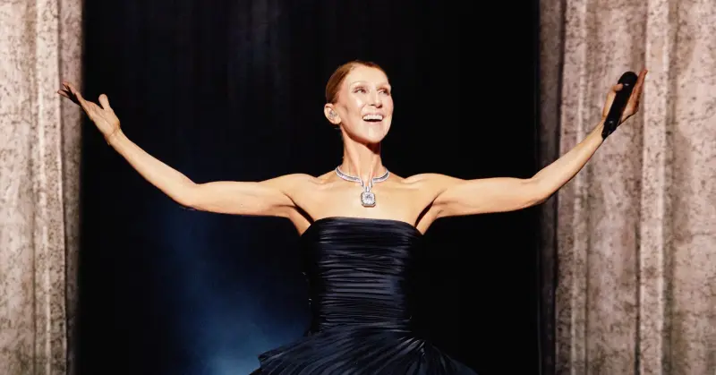 Céline Dion regresa a los escenarios después de seis años y emociona a sus fans