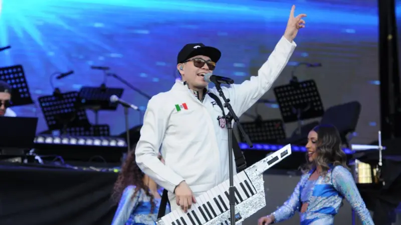 Raymix enfrenta demanda y explica qué pasó