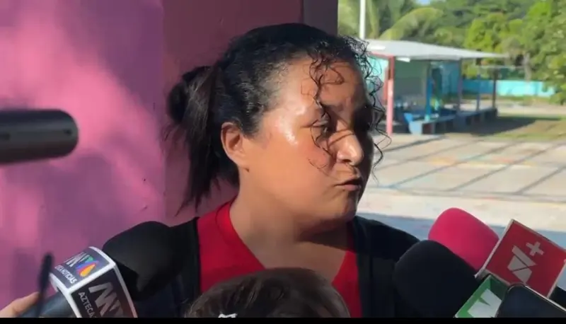 Protestan por falta de maestro en primaria del puerto