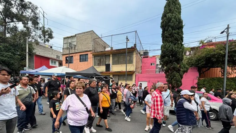 Entre dolor e incertidumbre, dan el último adiós a víctima de explosión en Álvaro Obregón