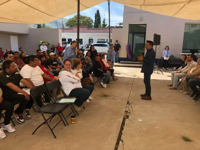 Llevará Jairo Morales su informe a hogar a de Huimilpan; ahorro será usado en educación, vialidades y contigencias 
