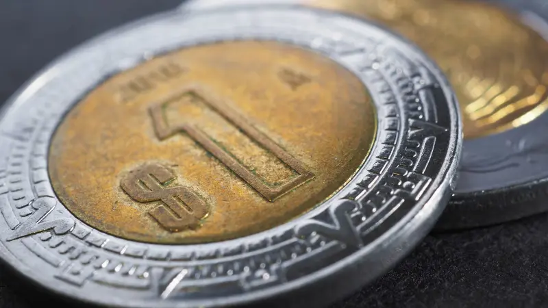 Peso ‘retrocede’ en operaciones electrónicas tras decisión de la Fed