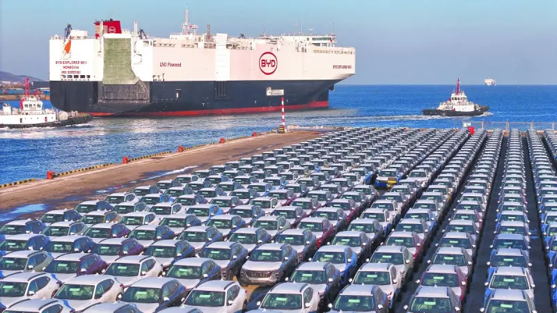 UE insta a Reino Unido a aumentar aranceles a los autos chinos y alinearse con el "Made in Europe"