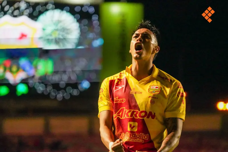 Se aleja Atlético Morelia con el liderato al vencer a Leones Negros