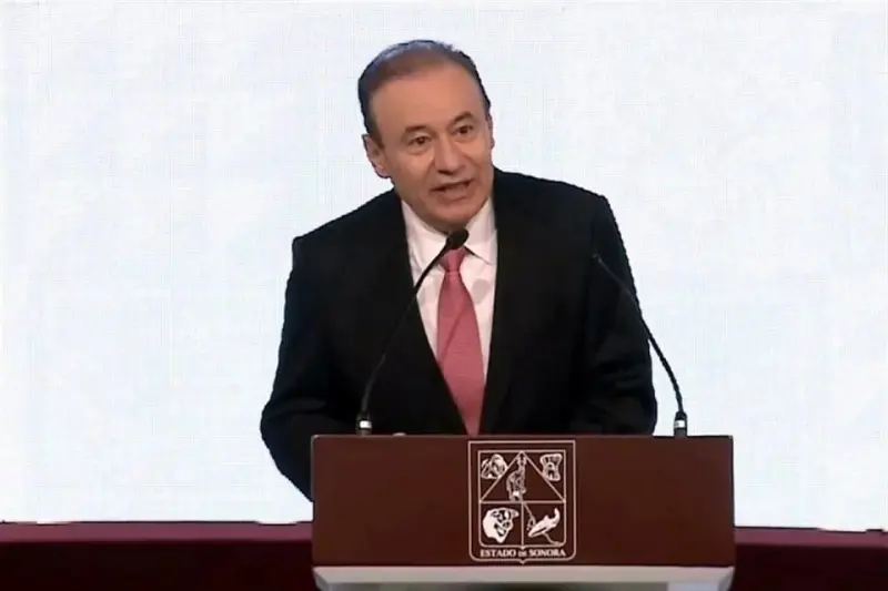 No podrán borrar lo que el pueblo vive.- Durazo a Oposición