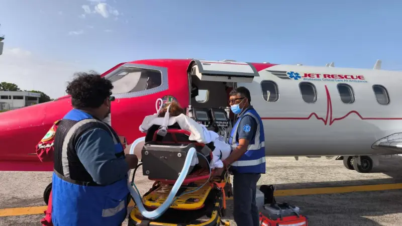 A través del CVOED, traslada IMSS en ambulancia aérea a menor de Campeche a Puebla para brindar atención especializada