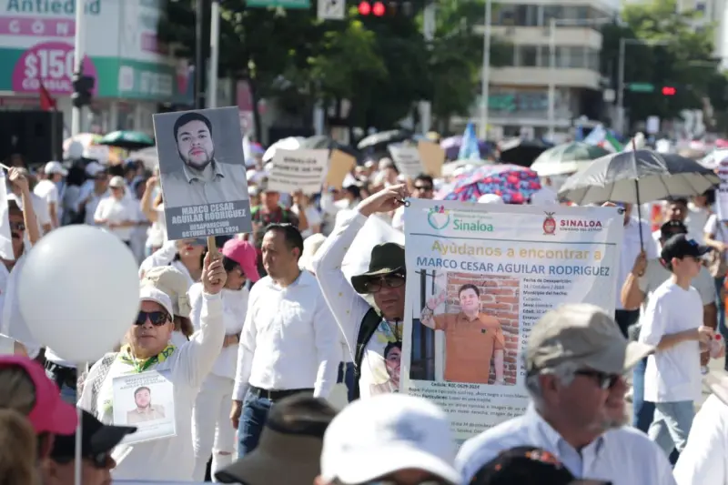 Miles marchan por la paz en Culiacán a dos años de la crisis de seguridad
