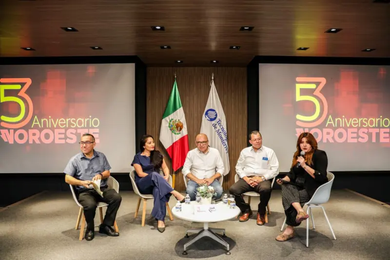 La noticia dejó de esperar al periódico del día siguiente: periodistas analizan el salto del papel a las redes