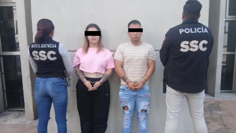 Detienen a pareja con 48 dosis de droga en el Centro Histórico