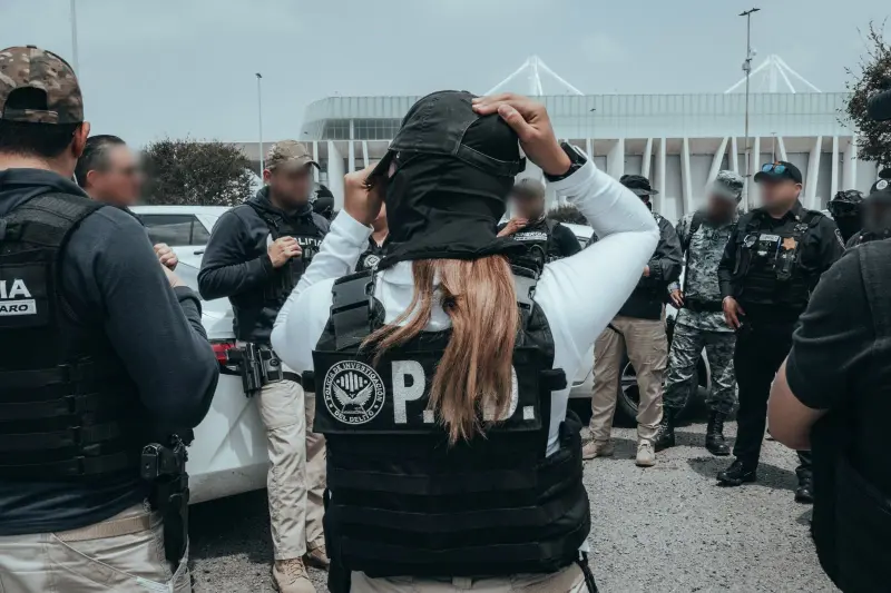 Golpe al narcomenudeo en Querétaro: aseguran metanfetamina, marihuana, cartuchos y dinero durante Operativo Sinergia