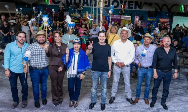 Encabeza Rodrigo Monsalvo celebración del IMPA por las fiestas patrias en El Marqués