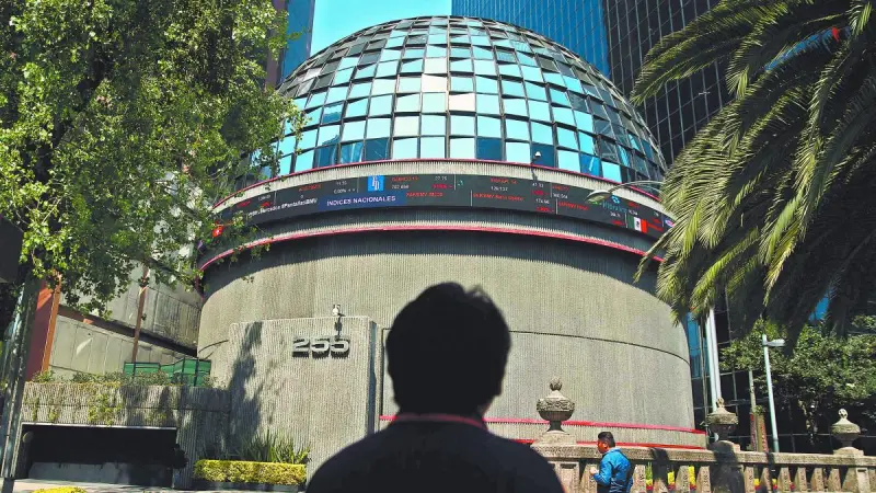 BMV sube en la apertura tras feriado por el Día de la Independencia, asimila decisión de la Fed