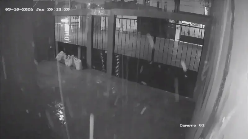 Exigen vecinos de Fundadores solucionar inundaciones en cada temporada de lluvias