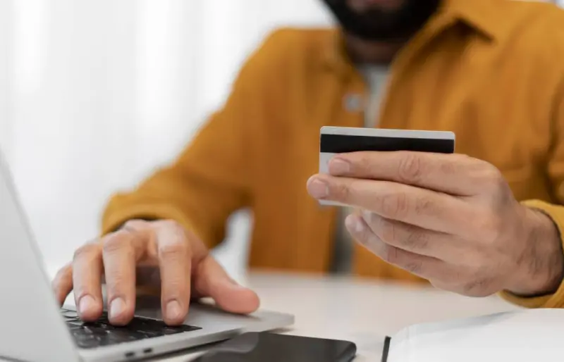 Advierten sobre estafa de fianza mediante Zelle y Apple Pay en NJ