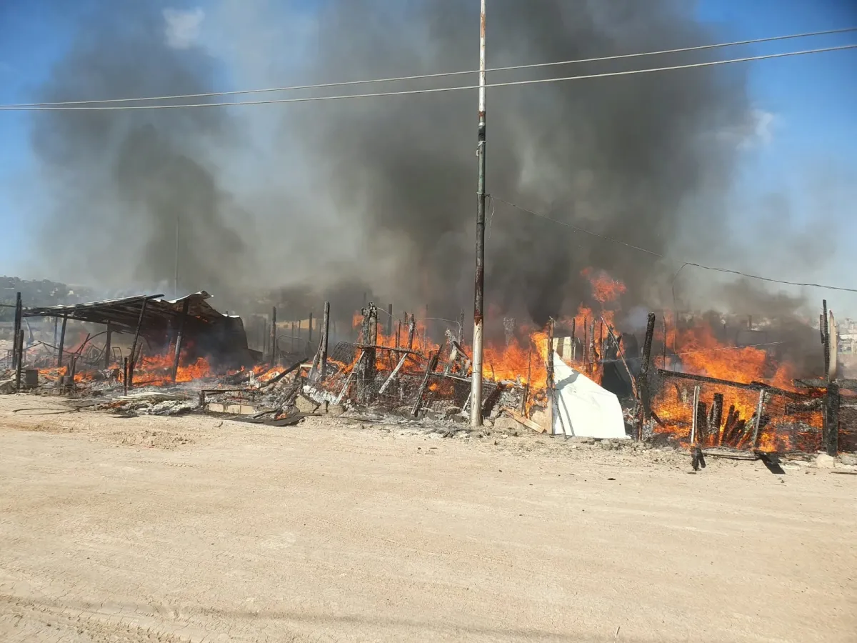 Incendio consume seis viviendas en asentamiento irregular de la Vía Rápida Poniente
