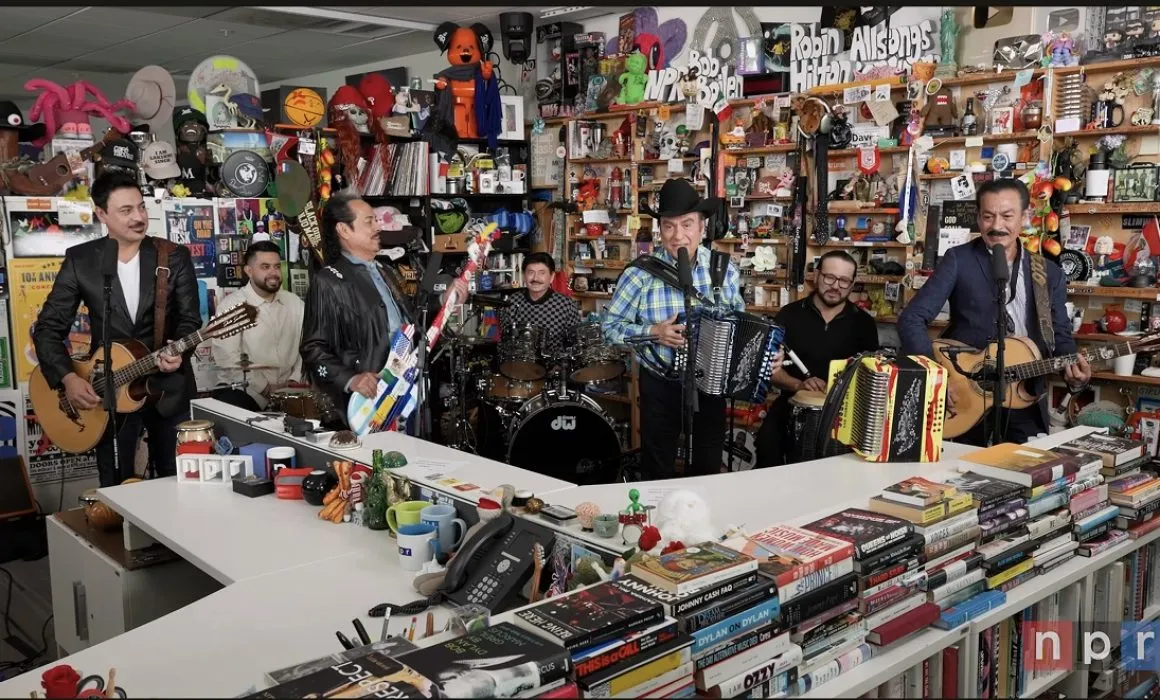 Reivindican Los Tigres del Norte orgullo migrante en Tiny Desk