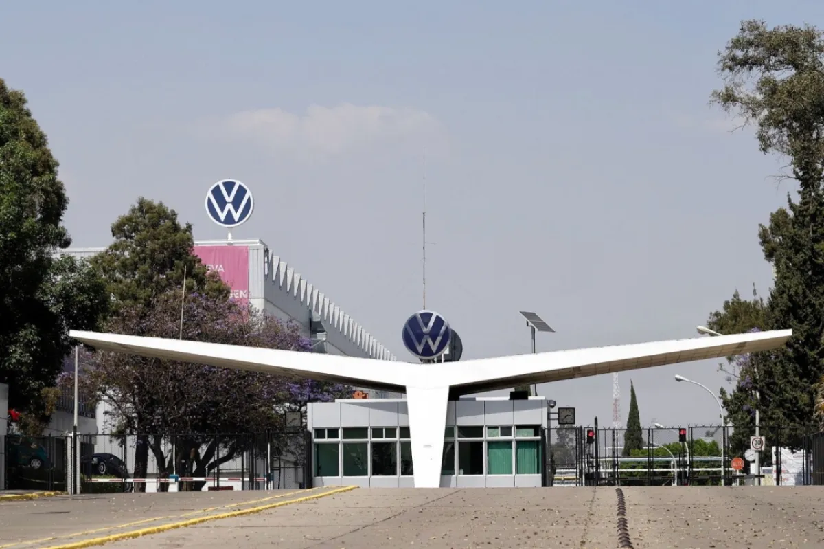 Trabajadores de Volkswagen rechazan por segunda vez el contrato colectivo y mantienen riesgo de huelga
