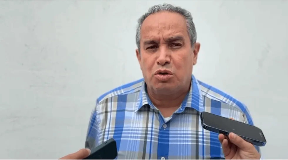 Reportan presunto artefacto en secundaria de Jalpan de Serra