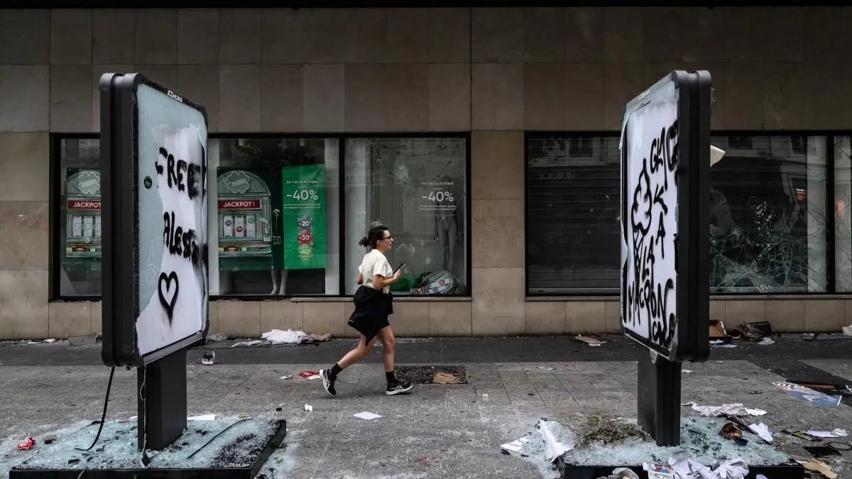 Francia está en llamas y destrozado por la inmigración: Donald Trump