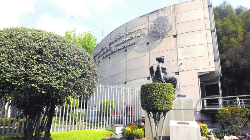 Propondrán invalidar acuerdo de INE por “boletas planchadas”
