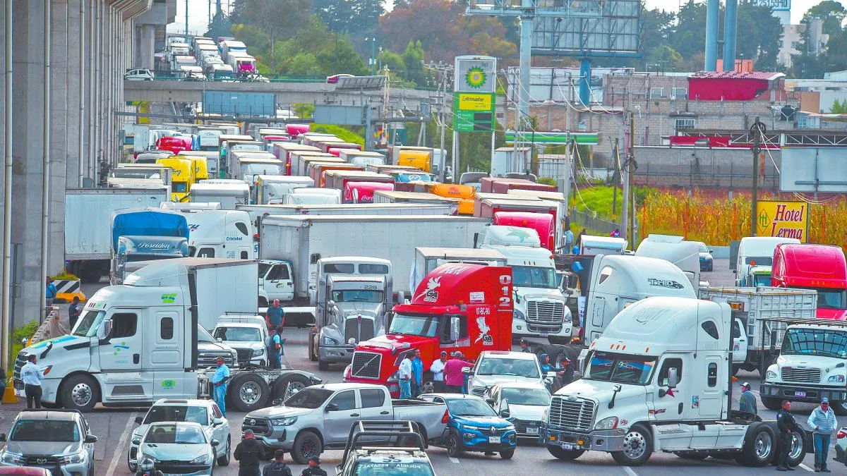 Segob y CANACAR acuerdan retirar los bloqueos y suspender manifestaciones de transportistas