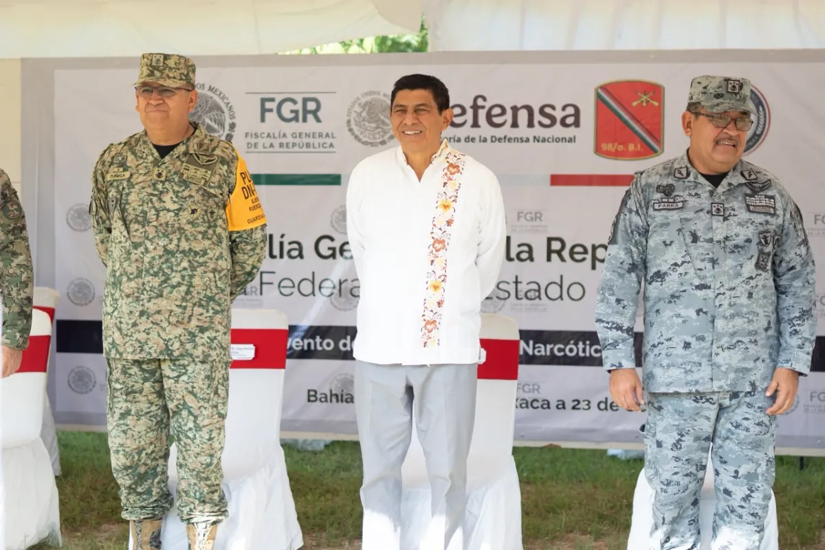 Atestigua Salomón Jara incineración de narcóticos en Huatulco