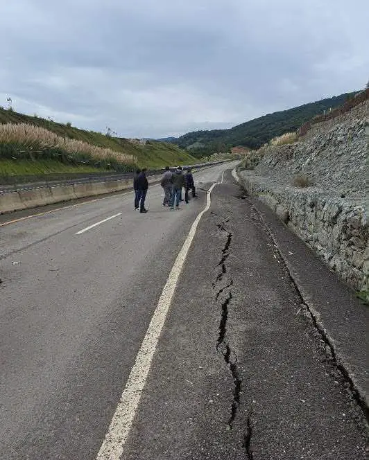 Sin fecha definida para reabrir la carretera Real del Monte-Huasca