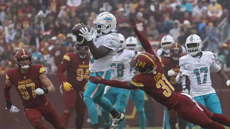 ¿Regresa el 'Cheetah'? Tyreek Hill supera grave lesión y negocia su contrato para volver a la NFL