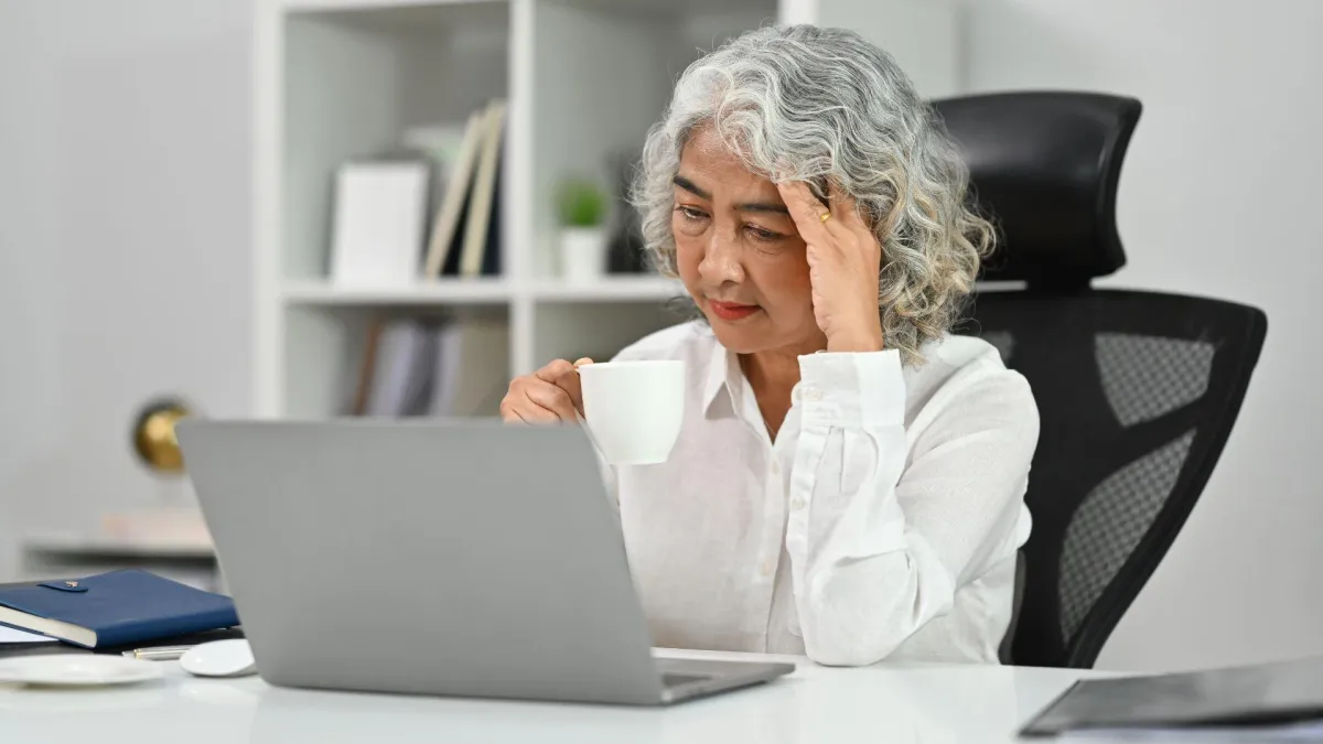 Expertas alertan sobre los efectos invisibles de la menopausia en el empleo femenino