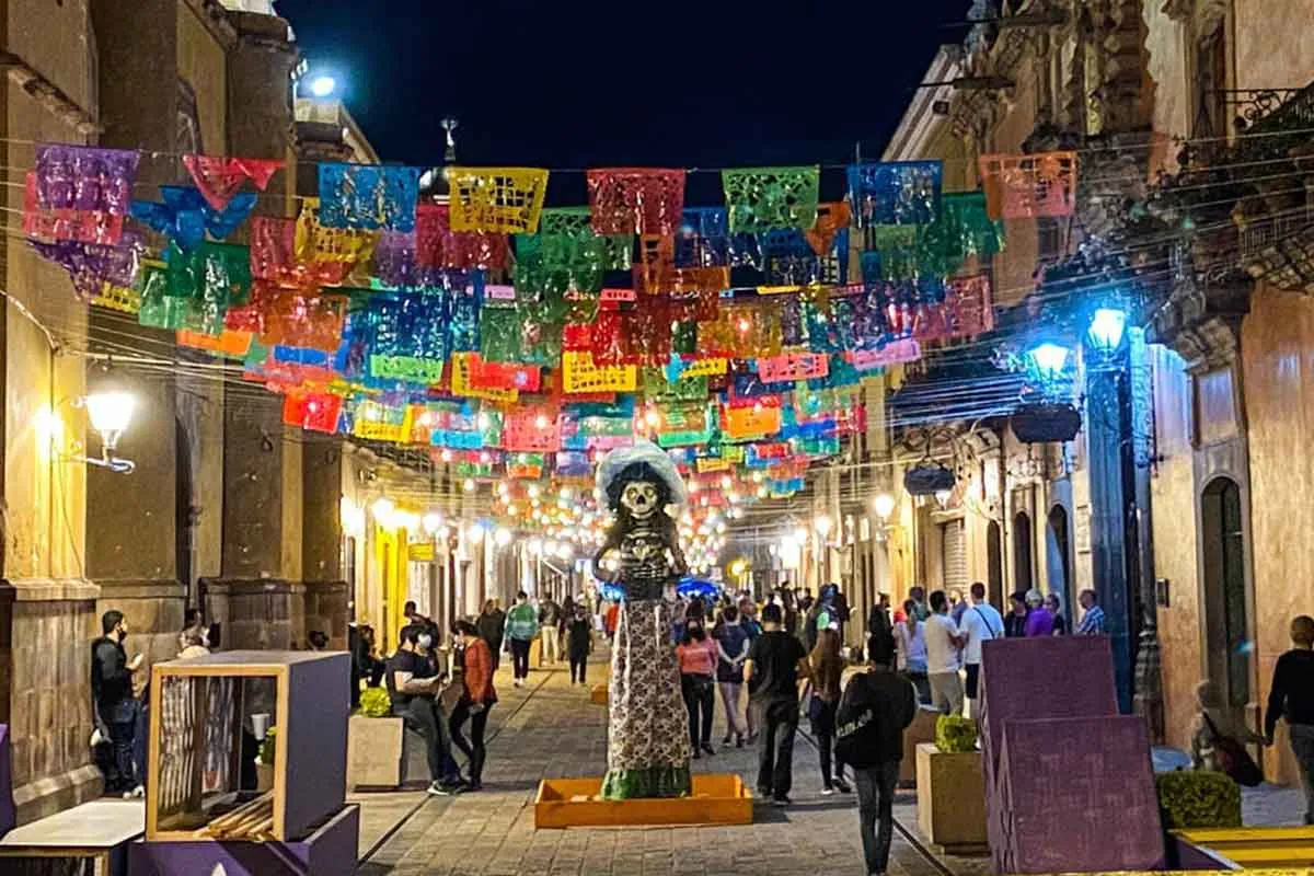 Prevé Querétaro hasta 450 mdp por temporada de Día de Muertos