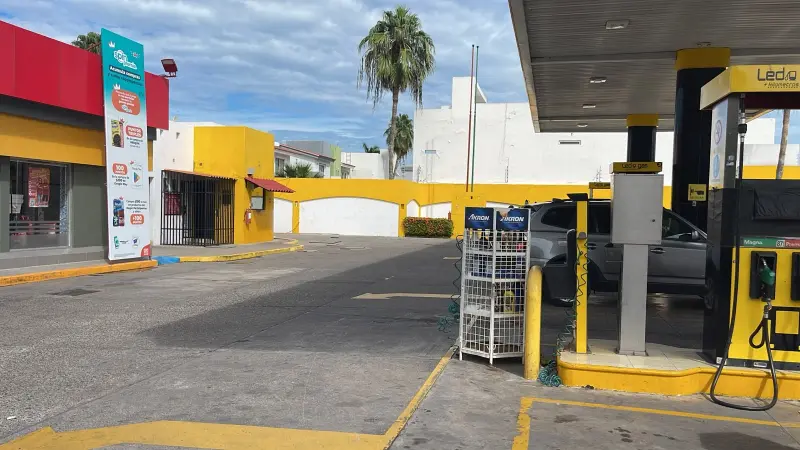 Privan de la libertad a trabajador de gasolinera del Tres Ríos en Culiacán