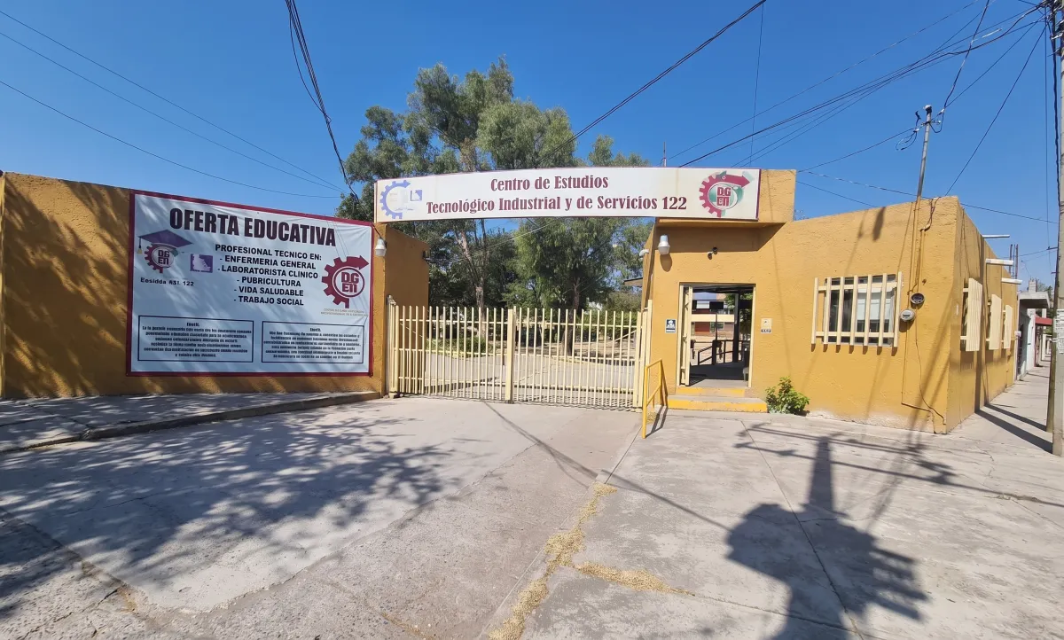 Escala conflicto en el CETis 122 por destitución del director