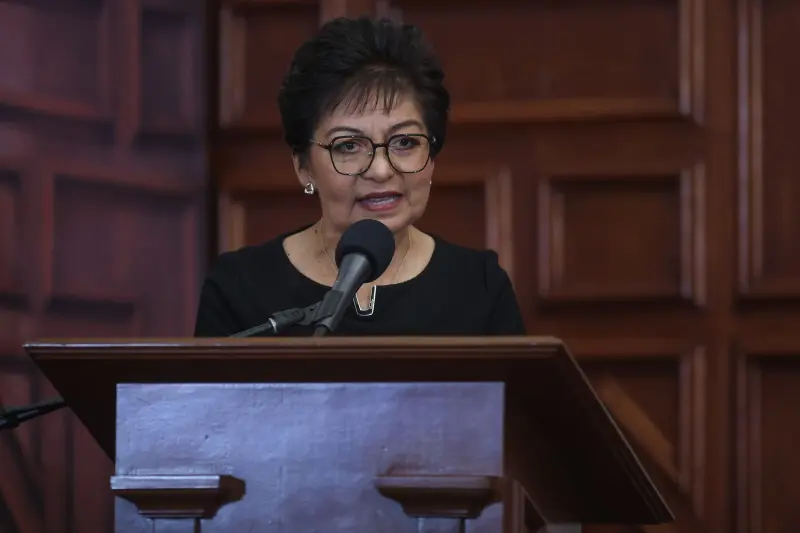 Lilia Cedillo ofrece trabajo coordinado con Armenta, pero con respeto a la autonomía de la BUAP