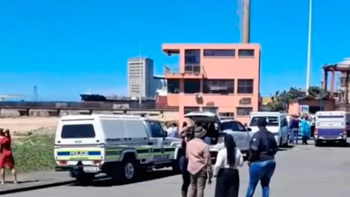 Muere mujer de 65 años tras ser atacada por un tiburón; cierran dos playas en Sudáfrica