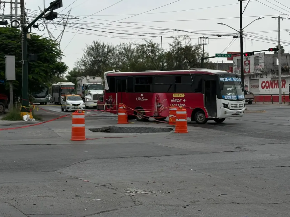 Socavón en Escobedo pertenece a municipio: AyD