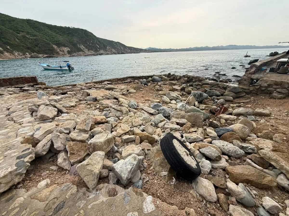 Malecón de Tehua, en Cabo Corrientes, resulta dañado por huracanes