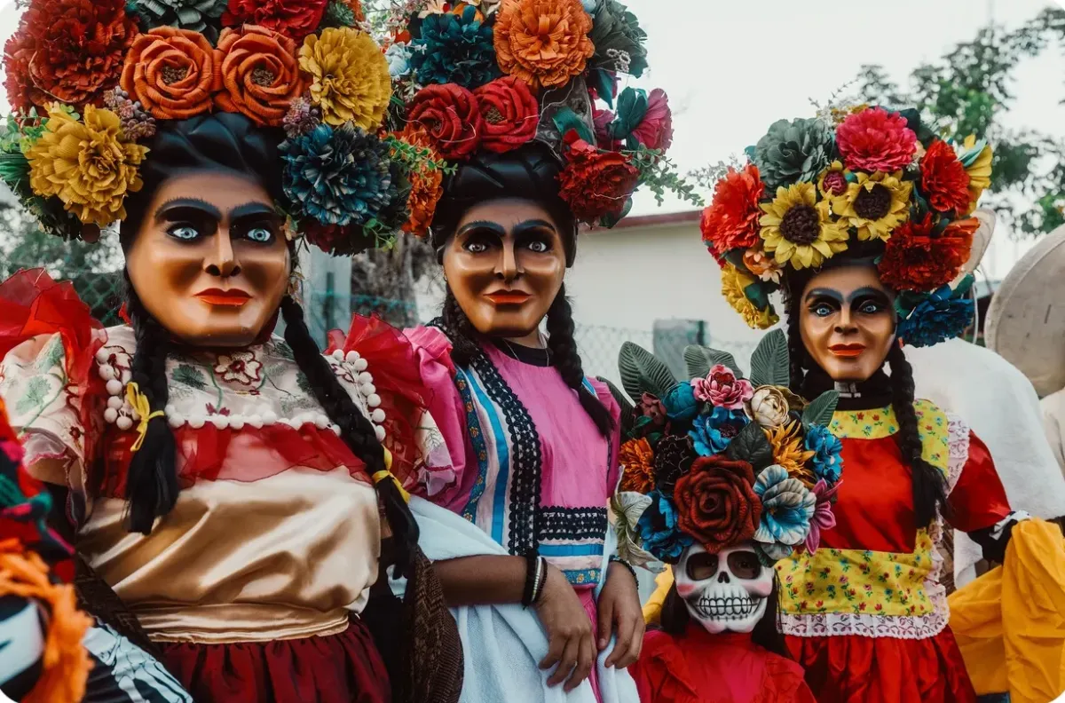 Más de 3 mil 500 participantes llenan de tradición el Xantolo en SLP