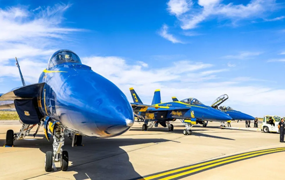 Aterrizan Blue Angels; surcarán la frontera en el Amigo Airsho