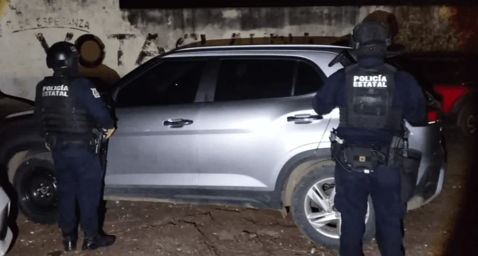 Recuperan camioneta Hyundai con reporte de robo en Culiacán